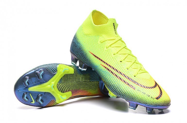 new nike soccer cleats 2020